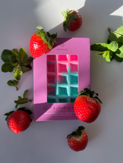 Бомбочка-вафля для ванны "Мятно-клубничная карамель"